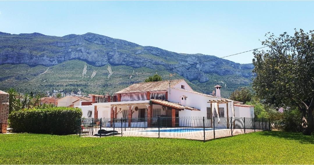Chalet Cami de Merle Dénia Buitenkant foto